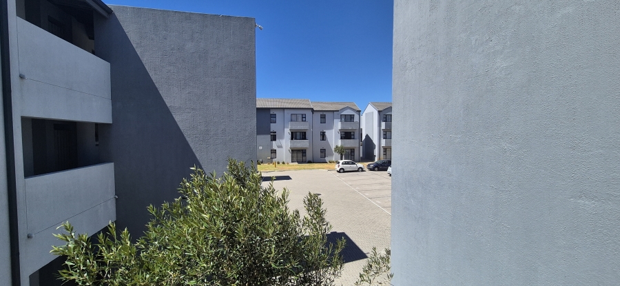 2 Bedroom Property for Sale in Parklands East Western Cape